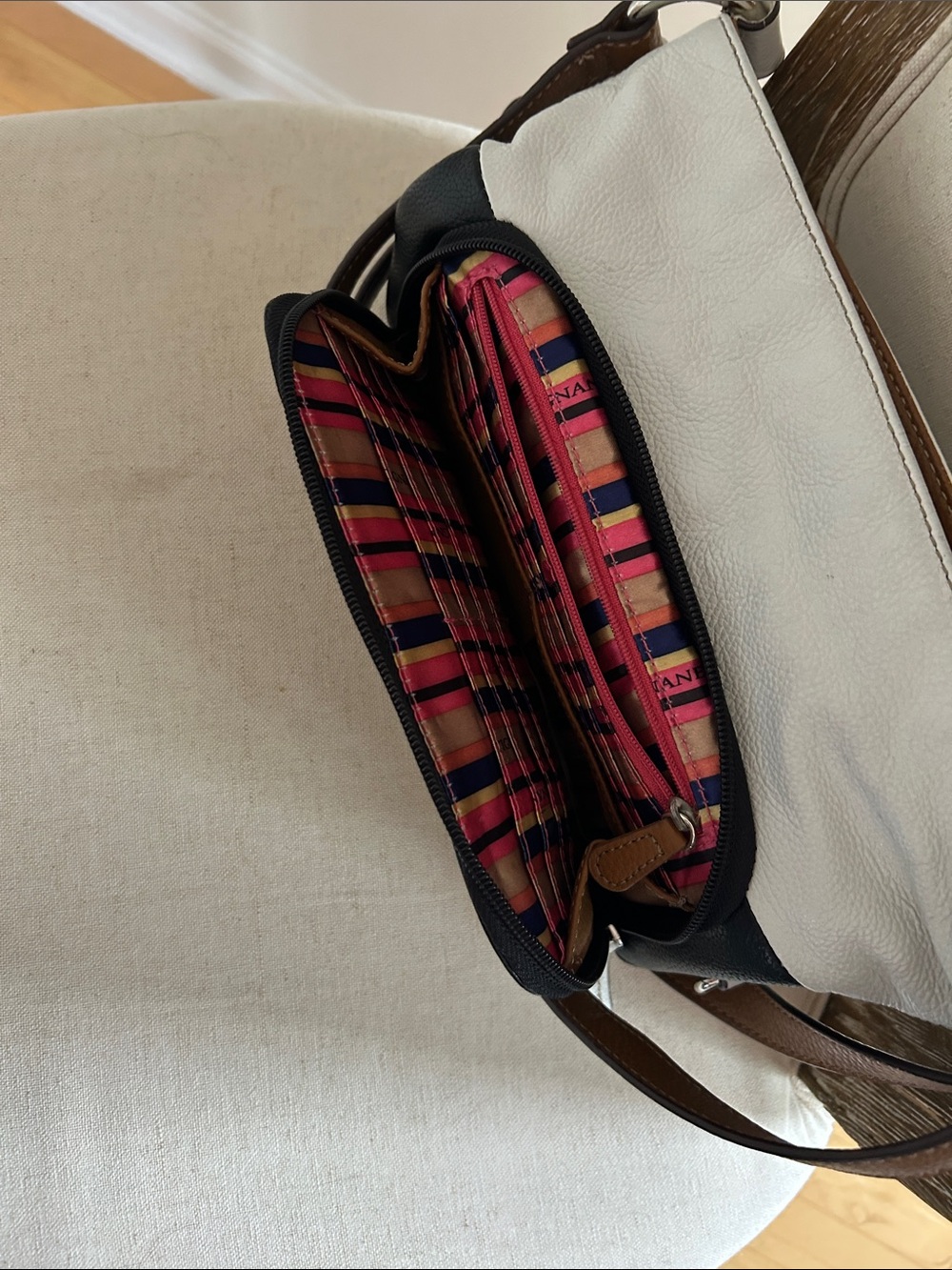Two-Tone Black & White Leather Crossbody Bag - Picture 7 of 13